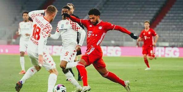 刚亮相冬窗不买人 联赛立马就爆冷 状态起伏较大 联赛冠军还稳?_beat365官网(图3)
刚亮相冬窗不买人 联赛立马就爆冷 状态起伏较大 联赛冠军还稳?_beat365官网(图3)