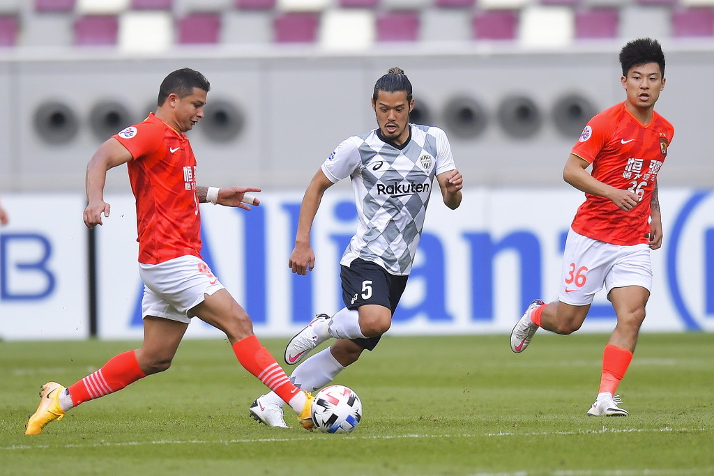 “beat365官网”*
叹息！中超双雄皆负J联赛球队 恒大上港遭遇苦涩1晚(图1)